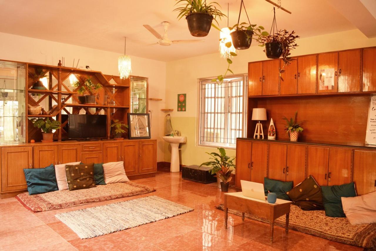 Be Animal Hostel Bangalore Exterior photo